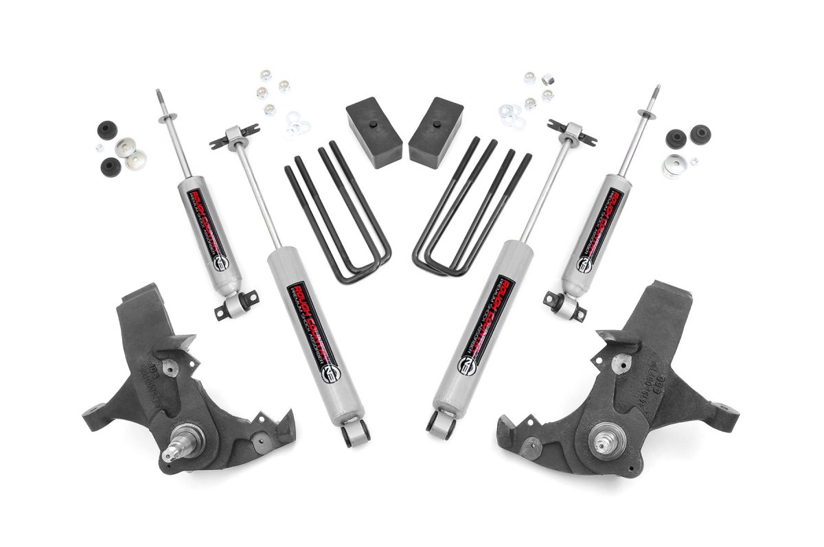 Chevrolet C1500 Suspension Lift Kit - Rough Country - 4 Inch - '88-'99